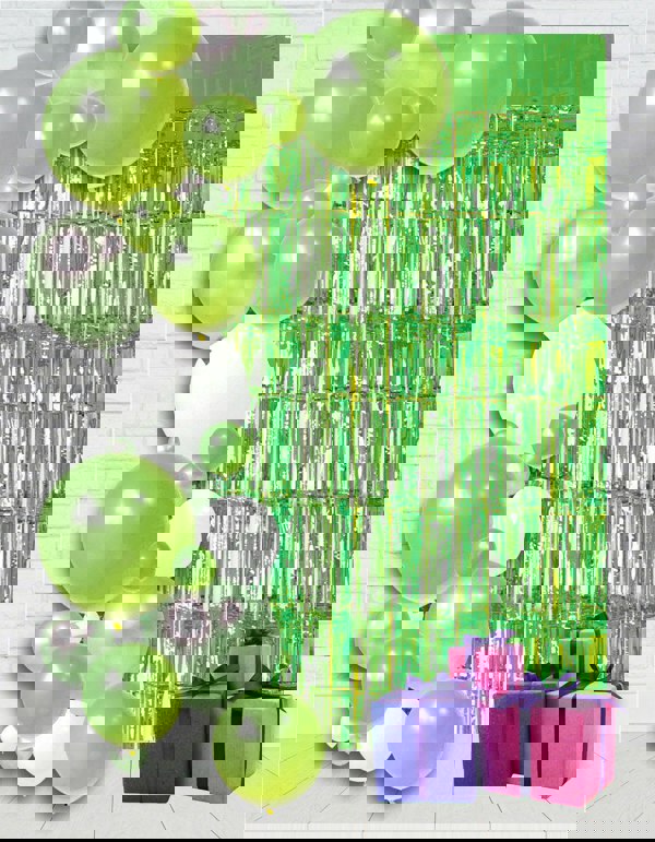 Cheetah Metallic Tinsel Curtain, 3M x 1M Green