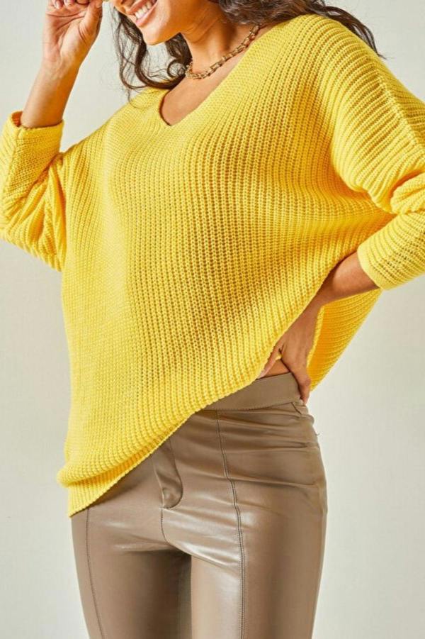 Hoxton Gal V-Neck Fisherman’s Rib Knit Oversized Sweater