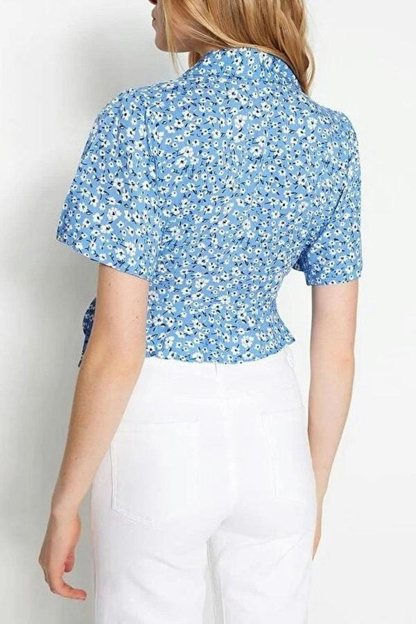 WOVCOR Tie Detail Floral Pattern Crop Woven Blouse