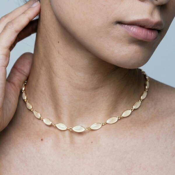 Uchi & Soto Nekomeishi Cream Cats Eye Necklace