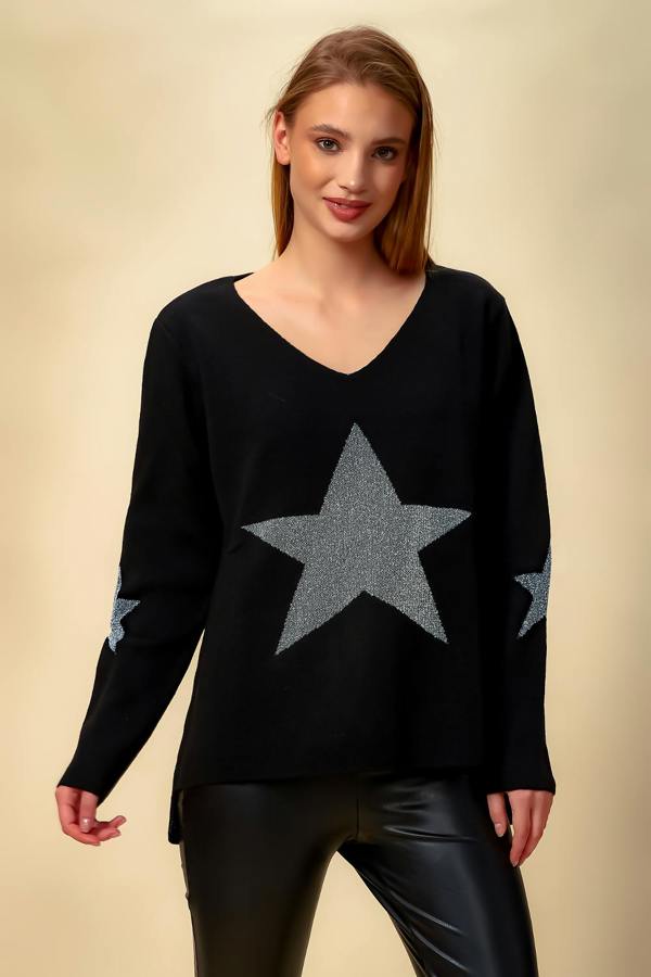 Hoxton Gal Oversized Long Sleeves Star Top with V Neck in Black