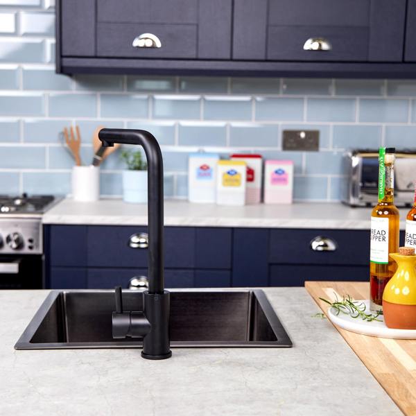 Flode Mjörn | Single Lever Kitchen Sink Mixer Tap with Swivel Spout | L Neck Design | Matt Black Finish