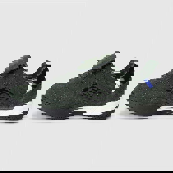 Umbro Speciali TR Suede Duffle Bag/Black Trainers