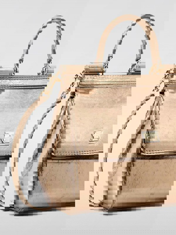 208046841.jpg