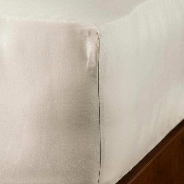 Natural 200 Thread Count Egyptian Cotton Bed Sets Superking - linen, breathable, close-up detail 4 | Soak and Sleep