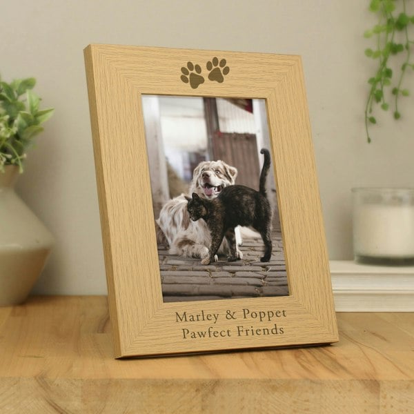 Personalised Memento Company Personalised Paw Prints 5x7 Oak Finish Photo Frame