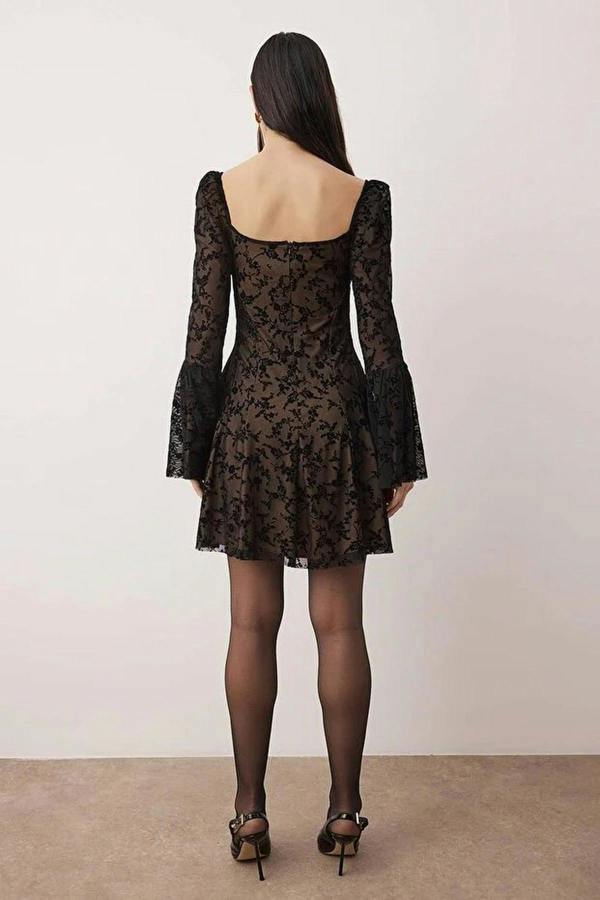 WOVCOR Heart Neckline Lace Mini Evening Dress