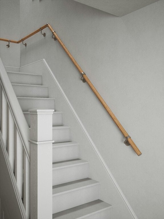Handrails Direct Stoneleigh Red Oak Quarter Landing Handrail