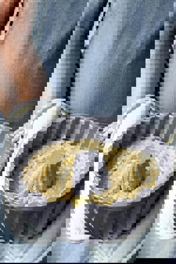 MasterClass Cast Aluminium Decorative Swirl Cake Tin, 24cm