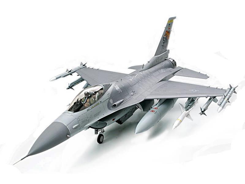 Tamiya Lockheed Martin F-16 CJ Fighting Falcon (1:32 Scale)