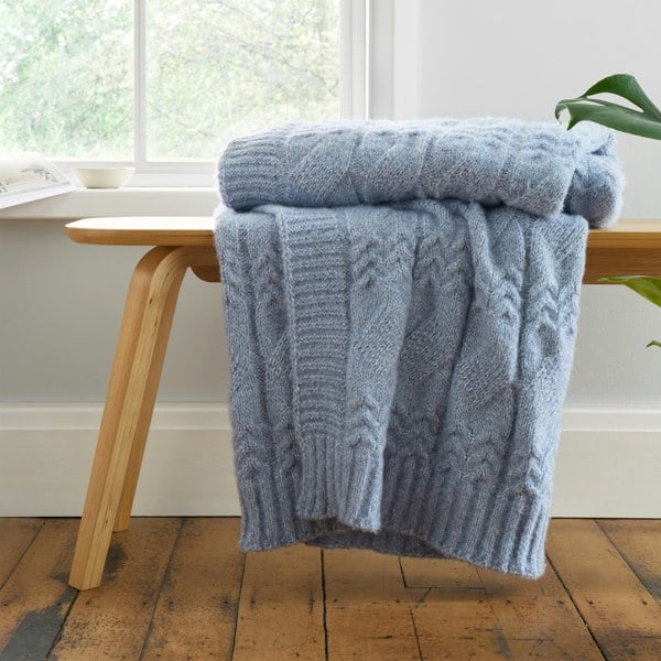 Bianca Cosy Soft Cable Knit Blanket Throw