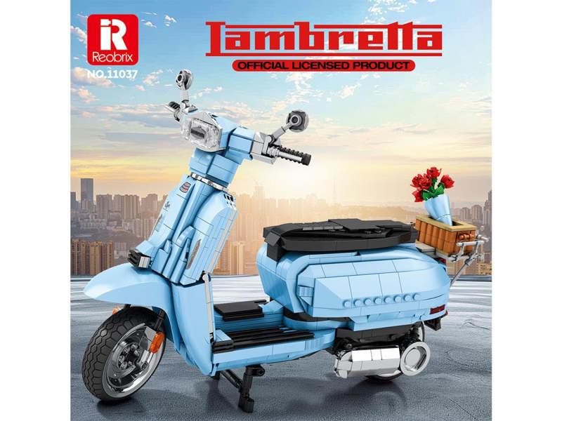 Reobrix Lambretta Scooter Sky Blue 1169pc Construction Set