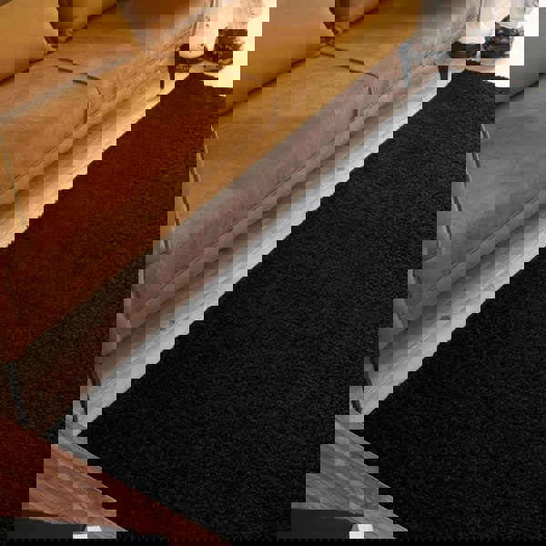 Black shaggy Rug Plain design thick pile, high quality, soft & durable.