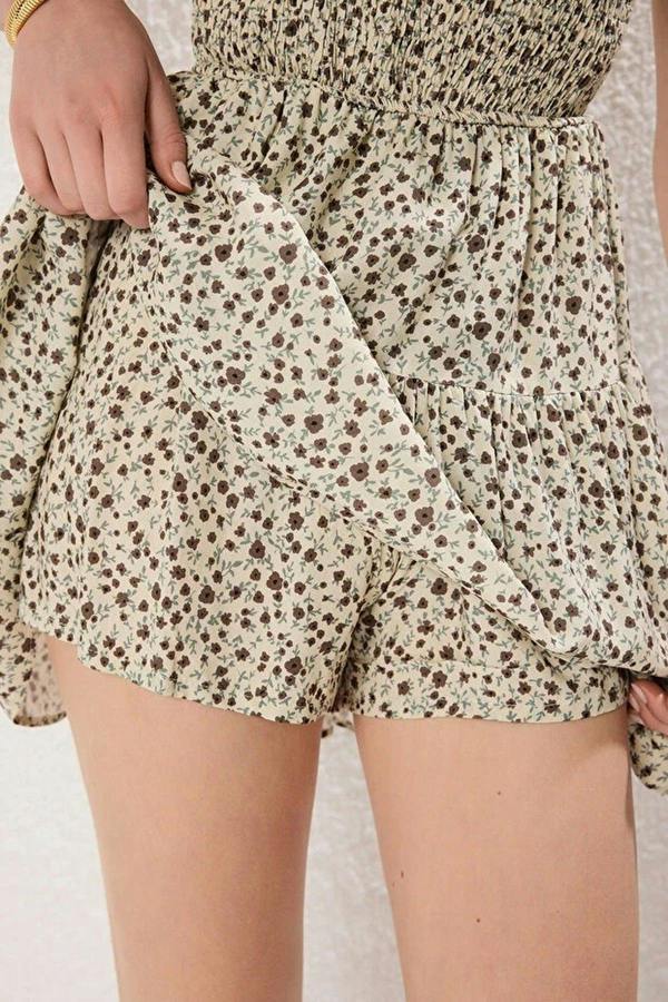 WOVCOR Floral Patterned Viscose Woven Playsuit with Gipe Detail