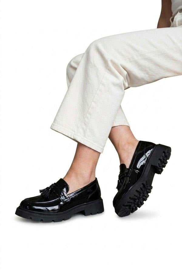 Saoirse Patent Chunky Sole Tassel Loafers - Black_wb