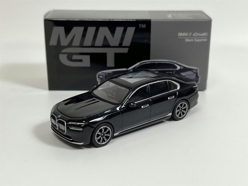 Mini GT BMW i7 xDrive60 Black Sapphire RHD 1:64 Scale MGT00802R