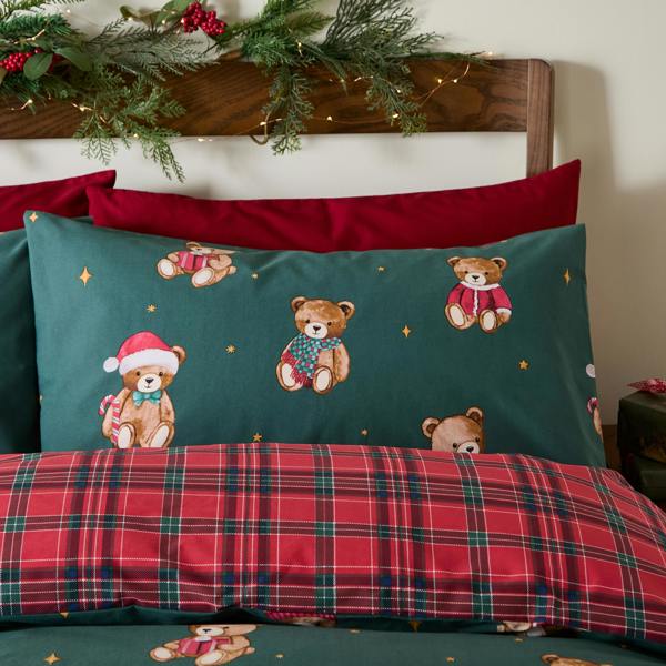 Catherine Lansfield Christmas Tartan Teddy Bear Reversible Duvet Cover Set Green