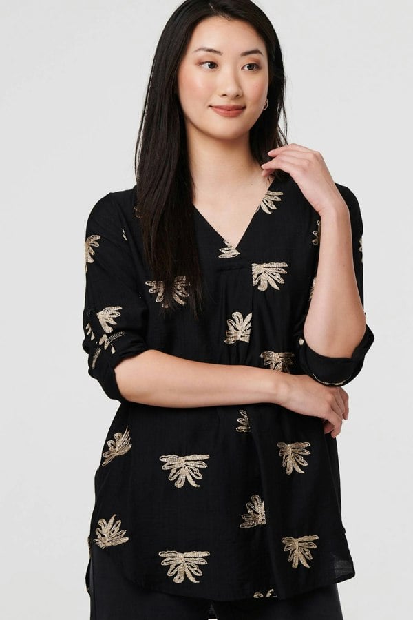 Black | Embroidered Pleat 3/4 Sleeve Blouse
