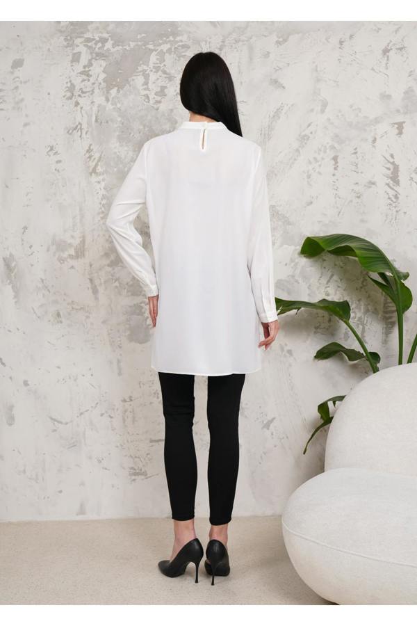 Hoxton Gal Oversized Long Sleeves Brooch Detailed Tunic in White