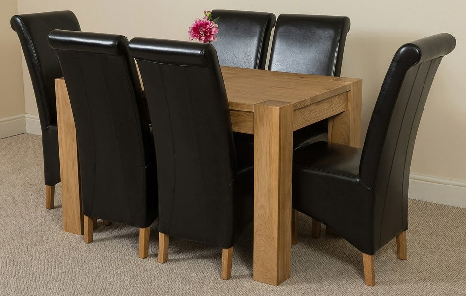 That's Furniture Kuba Small Oak Dining Table with Montana Leather Chairs