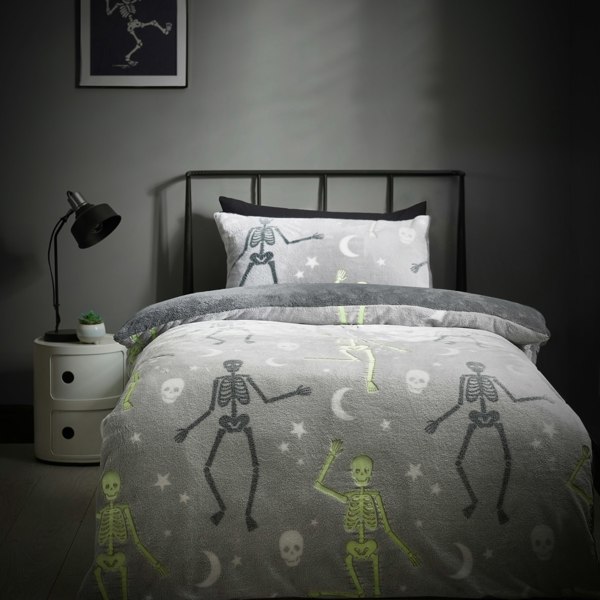 Catherine Lansfield Halloween Skeleton Fleece Glow in the Dark Duvet Cover Set Grey
