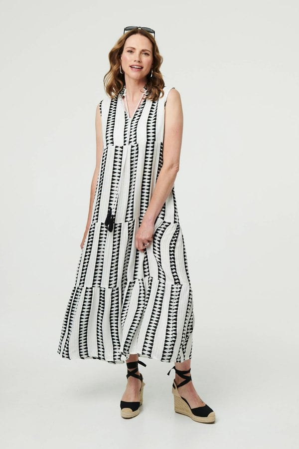 Black | Geo Print Sleeveless Tiered Maxi Dress
