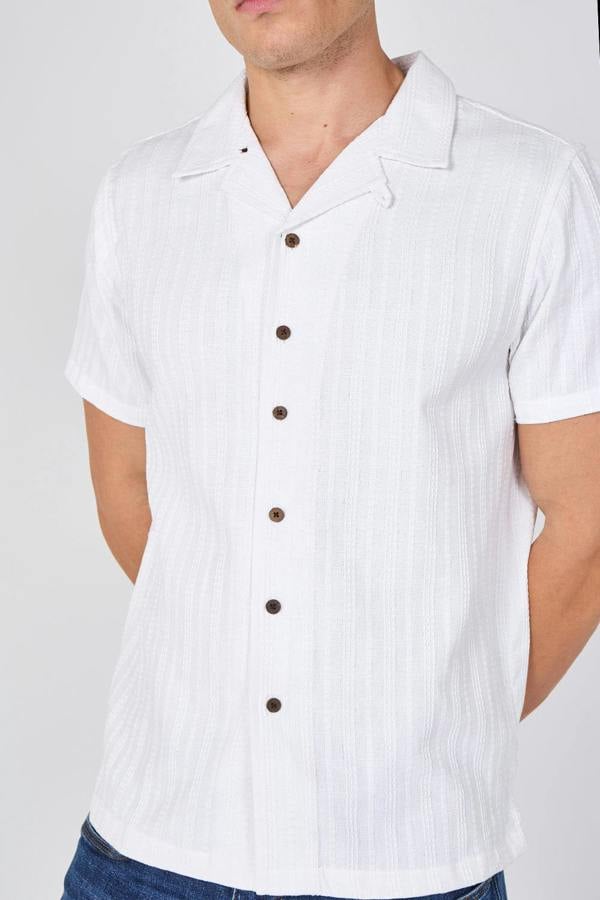 Textured Short Sleeve Resort Collar Shirt