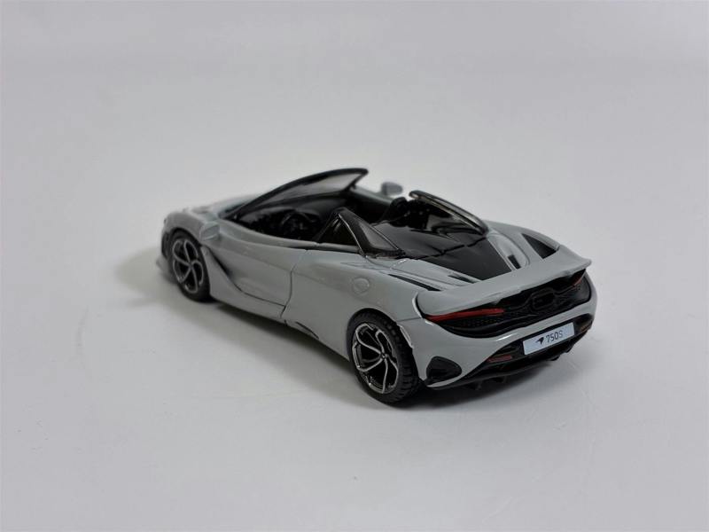 MCSlots McLaren 750S Spider Cirrus Grey LHD 1:64 Scale Mini GT MGT00973L