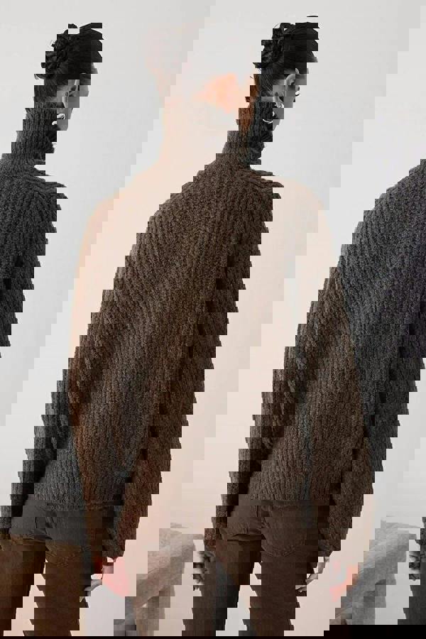 WOVCOR Soft-Textured Oversize Knit Cardigan with Zipper Detail