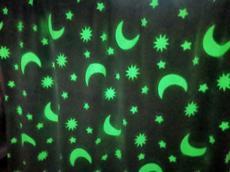 HomeSpace Direct Glow in the Dark Blanket