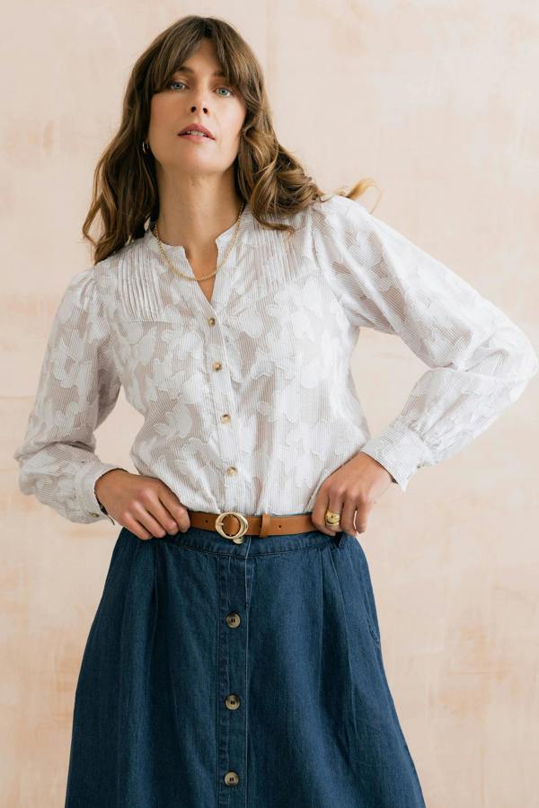Lily & Me Poplar Cotton Jacquard Blouse Mocha