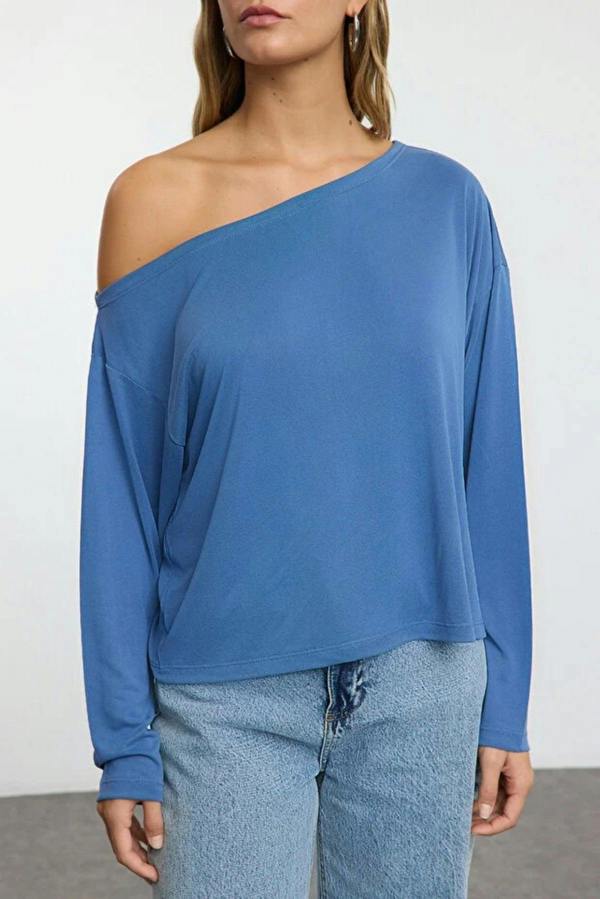 WOVCOR Boat Neck Relaxed Cut Knit Blouse