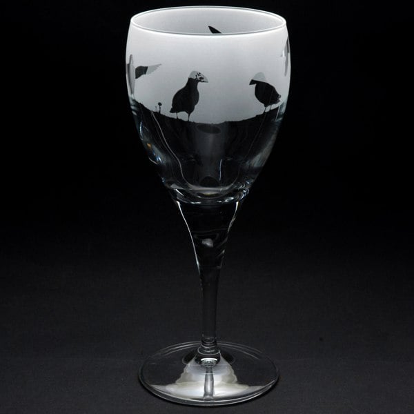 Glyptic Glass Art Puffin Crystal Wine Glass - Hand Etched/Engraved Gift