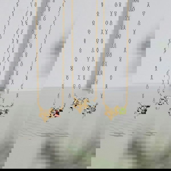 gardenia-peridot-fox-necklace-in-9ct-yellow-gold-135n0423039 Flatlay