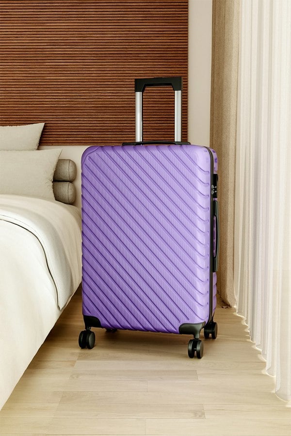 Living and Home Lightweight Hardside Travel Suitcase with Spinner Wheels, 28" Purple