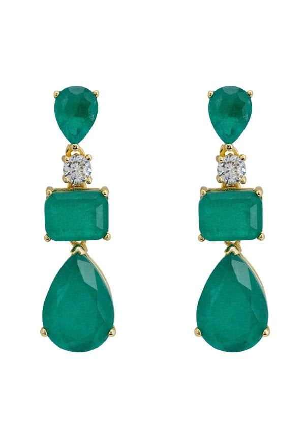 Emerald drop earrings.