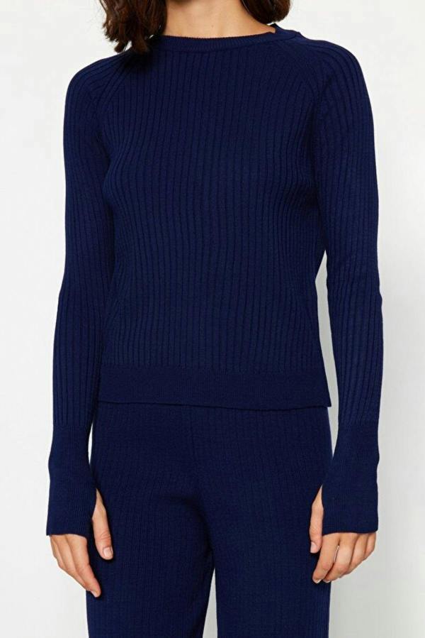 WOVCOR 2-Piece Basic Knit Set with Finger Detail