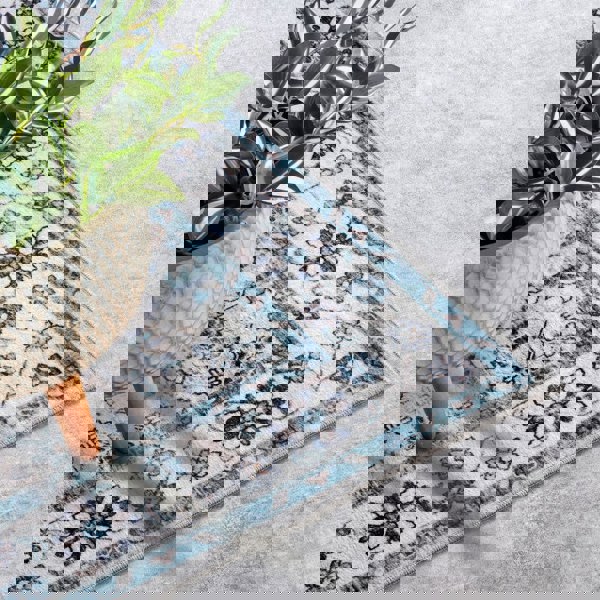 Shortpile Rug Cream & Blue Saveh – Oriental Design