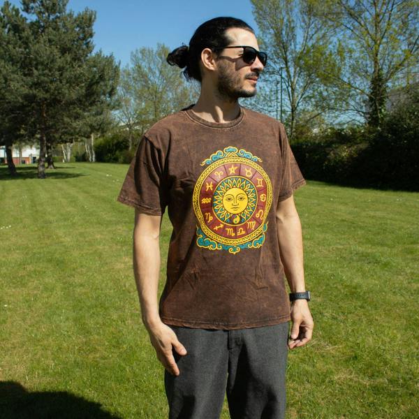 Brown stonewashed cotton T-shirt with circular sun zodiac graphic on chest