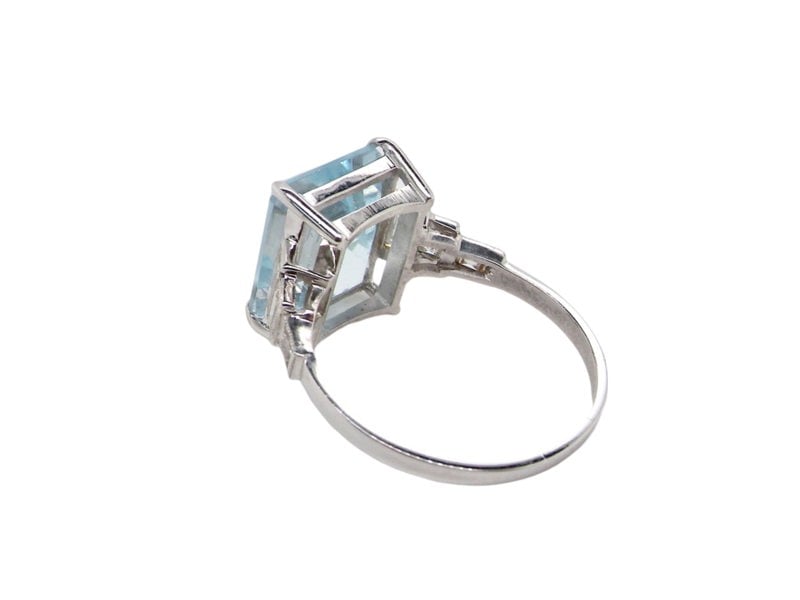 An Art Deco Aquamarine and Diamond Ring rear view