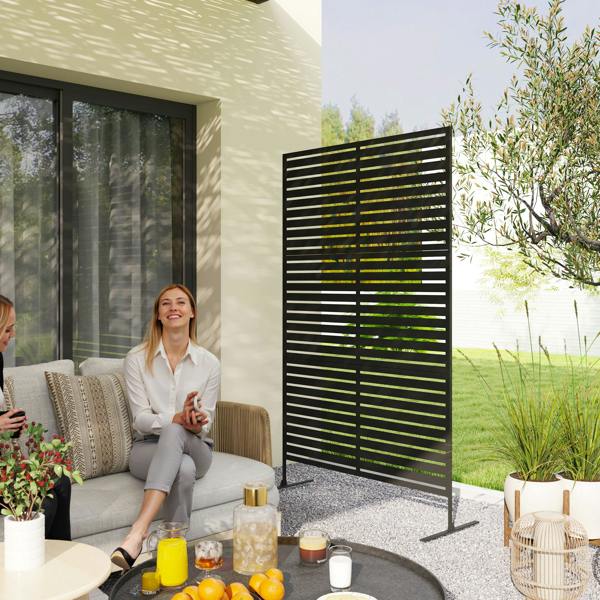 Outdoor Privacy Screen