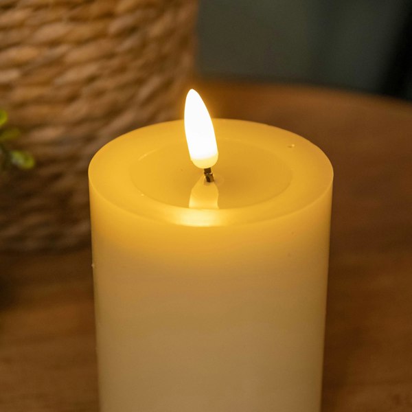 Samuel Alexander 7.5cm x 10cm Cream Wax Melted Pool Effect Candle with Timer Function and Warm White LED