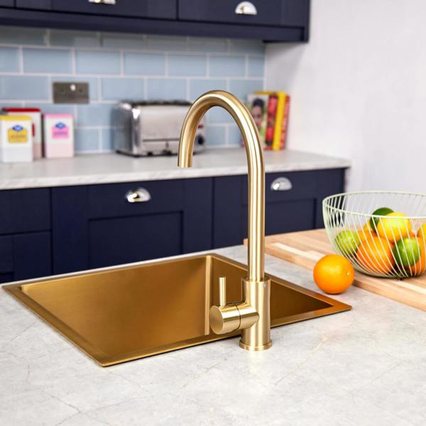 Flode Malaren | Single Lever Kitchen Sink Mixer Tap with Swivel Spout | Swan Neck Design | Brushed Brass Finish