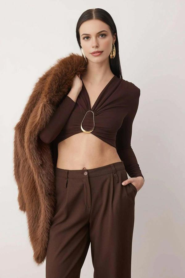 WOVCOR Buckle Detail V-Neck Knit Party Blouse
