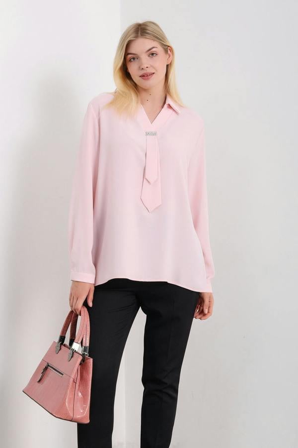 Hoxton Gal Oversized Long Sleeves Shirt Collar Blouse Top with Brooch Detail in Pink