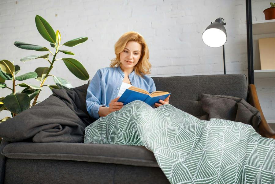 Zahra Pistachio Throw 70x100"