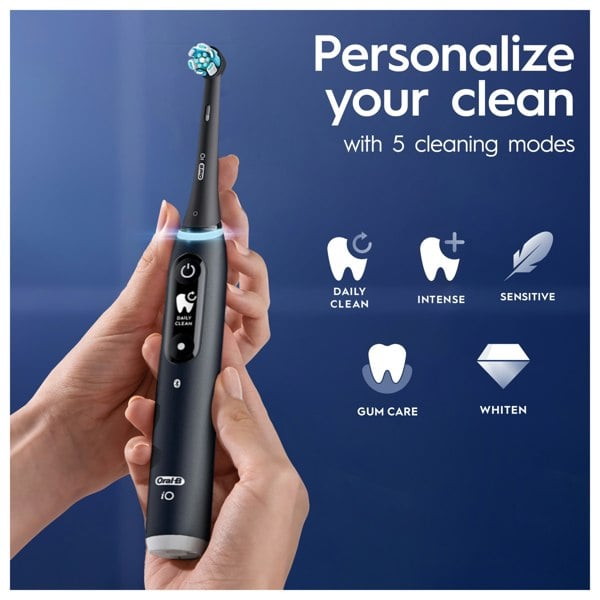 Oral-B iO 6 Electric Toothbrush Designed By Braun - Black