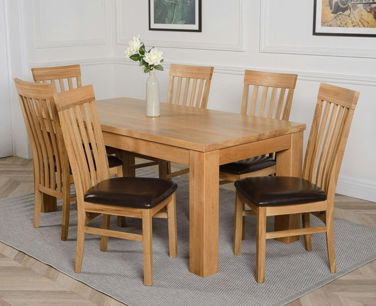 That's Furniture Dakota Large Oak Dining Table with Harvard Oak Chairs