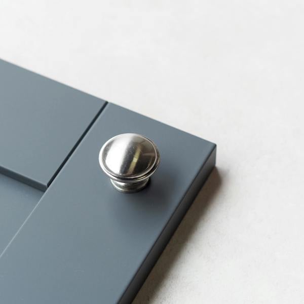 Handle & Home Brushed Nickel Shaker Cup Handle and Coordinating Knob