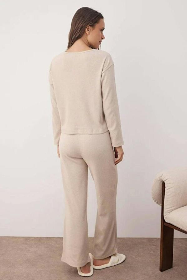 Hoxton Gal 2 Piece Ribbed Knit Pajama Set